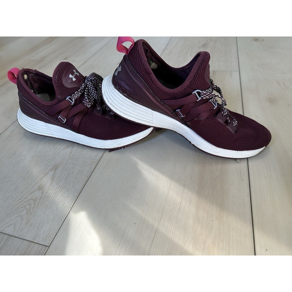 Under Armour Womens Breathe Trainer Maroon Red Running Shoes Sneakers 9